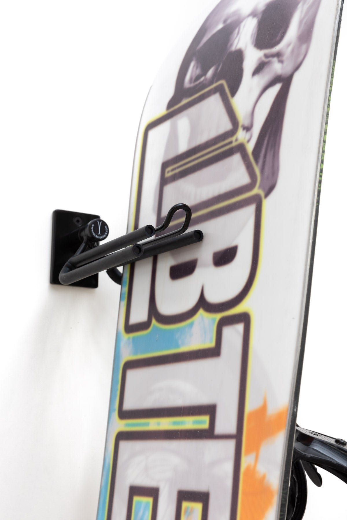 Best Ski & Snowboard Storage Racks For Your Wall | Rocker Ski Rack