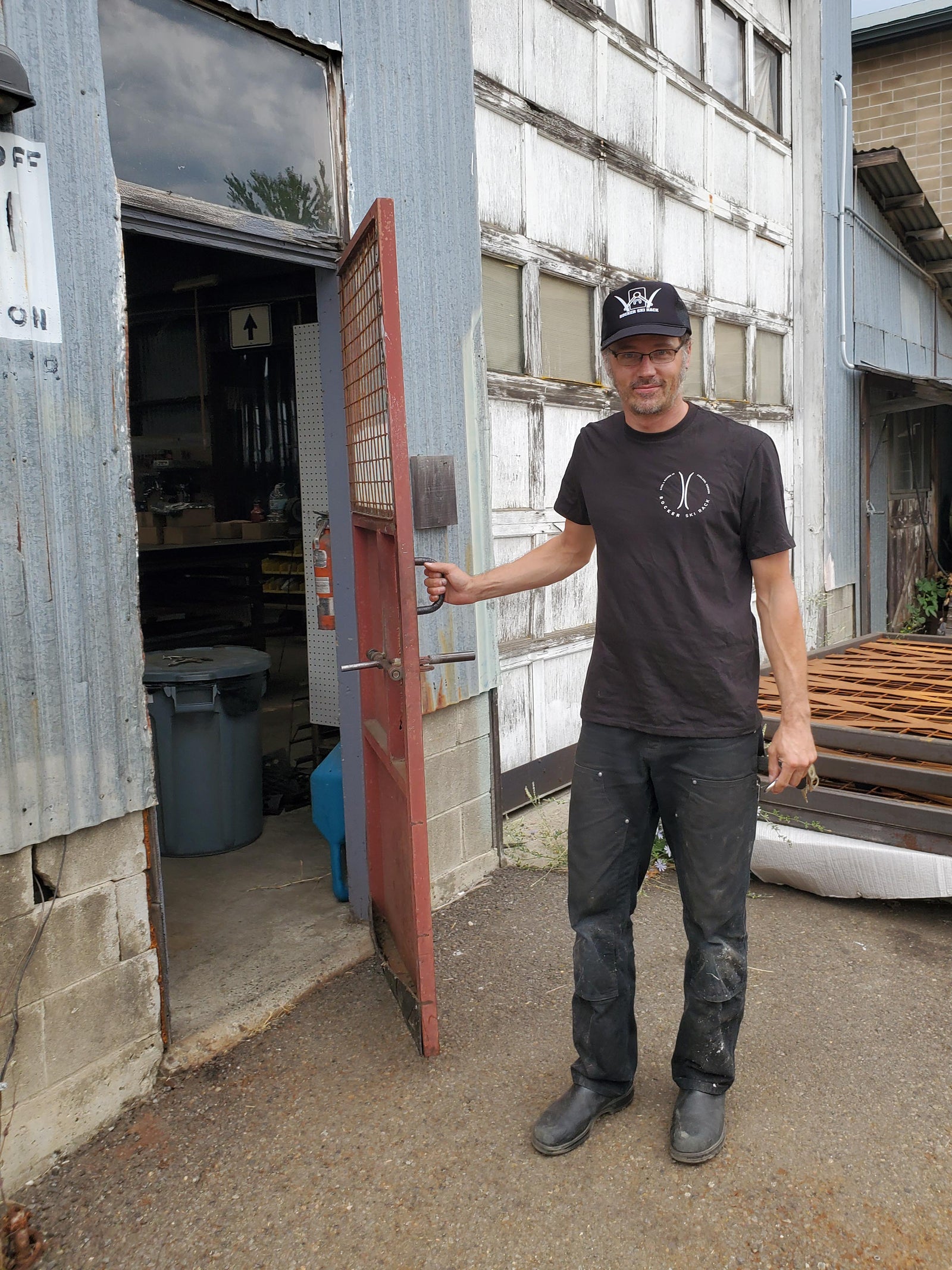 Rocker Ski Rack T-Shirt